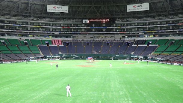 プロ野球無観客試合.jpg